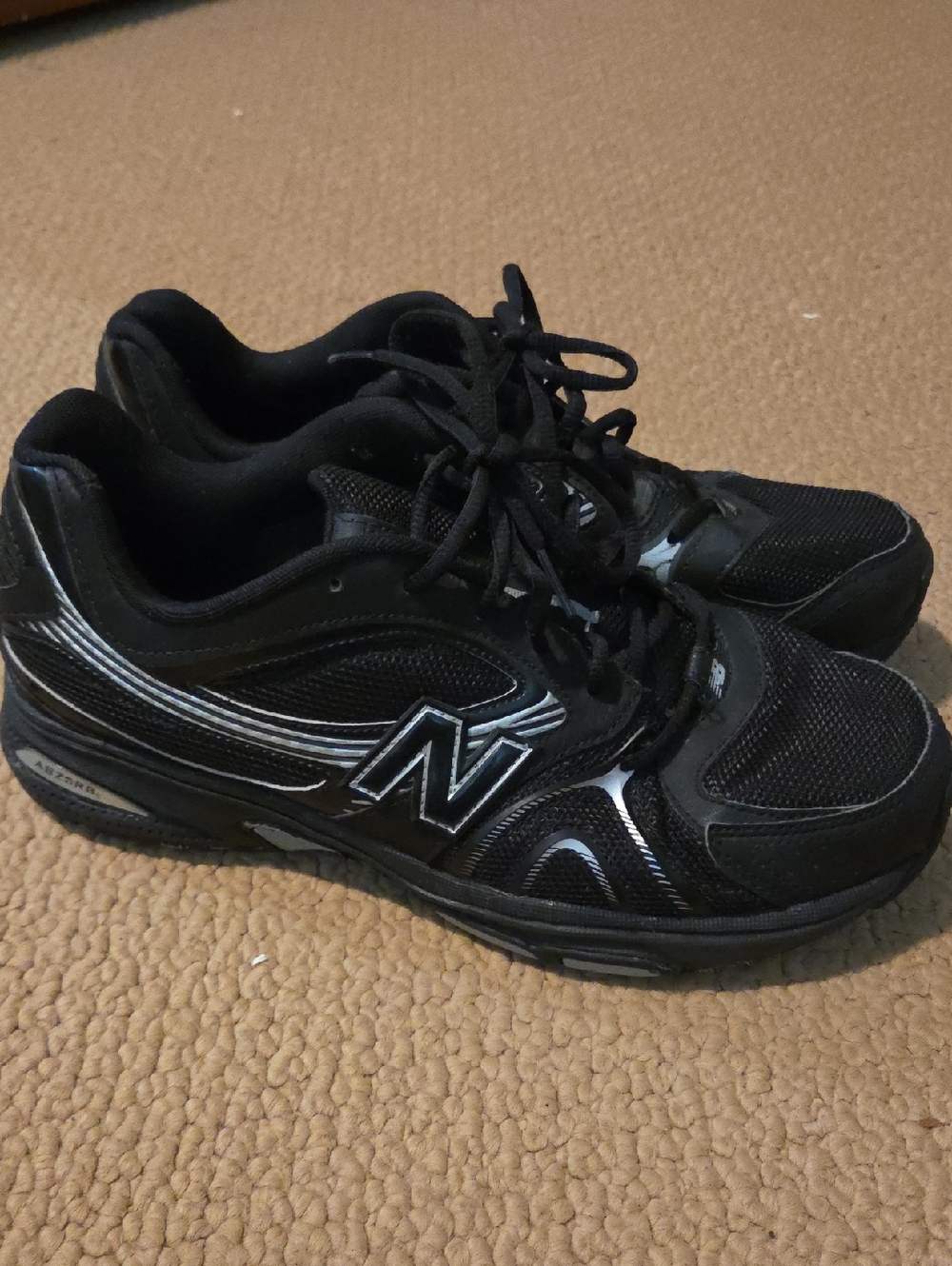Men's NB 415